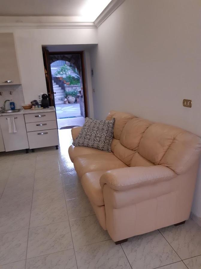 멘타나 La Casa Tra Gli Ulivi Di Fonte Nuova 2 빌라 외부 사진
